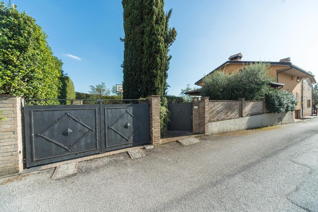 La Via Francigena B&B Assisi Esterno foto